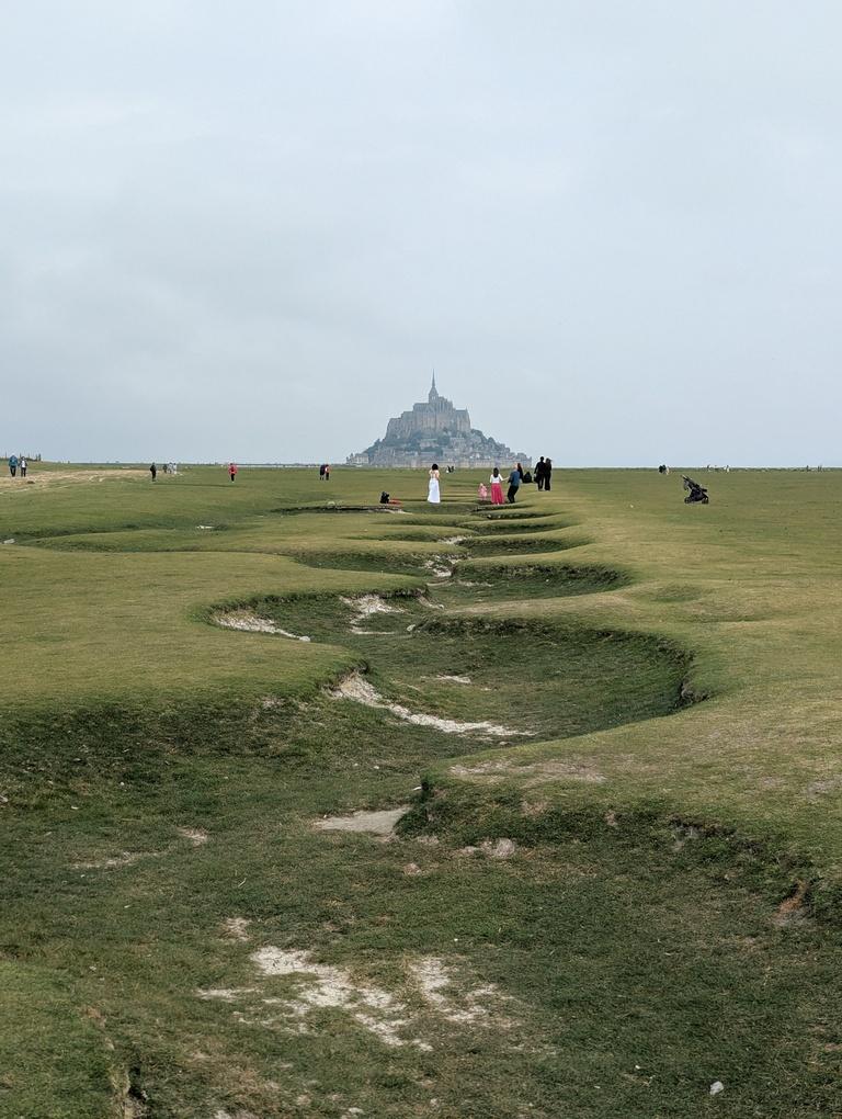 Mont St. Michel and Etretat Trip