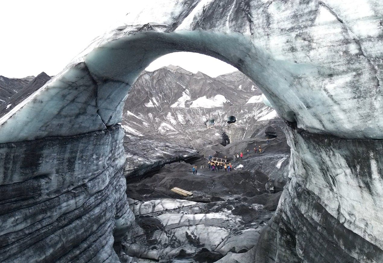 Katla ice cave from the air